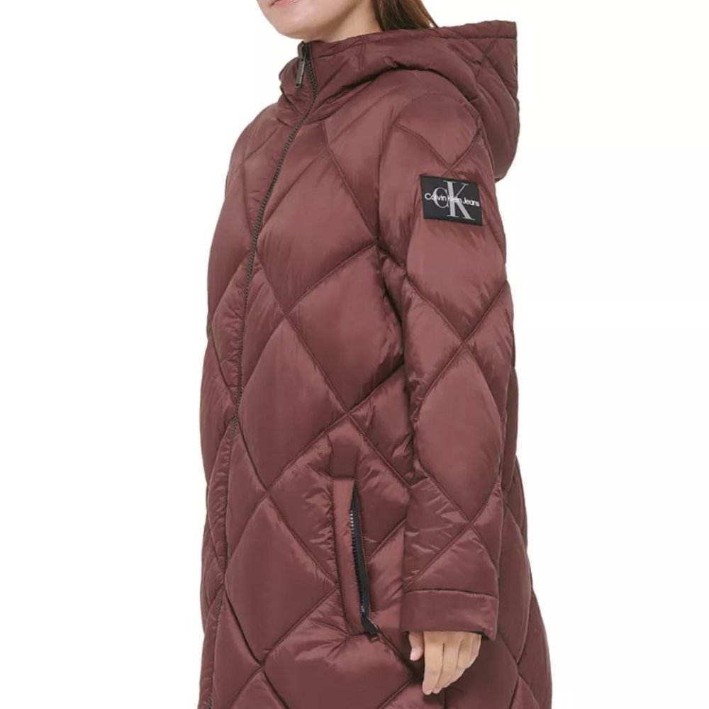 Women's Hooded Dramatic Long Puffer